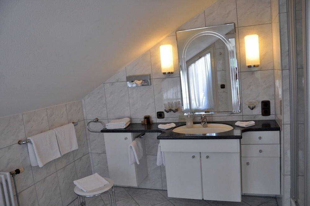 Anna Hotel 4*